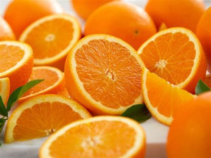 Are navel oranges high in potassium
