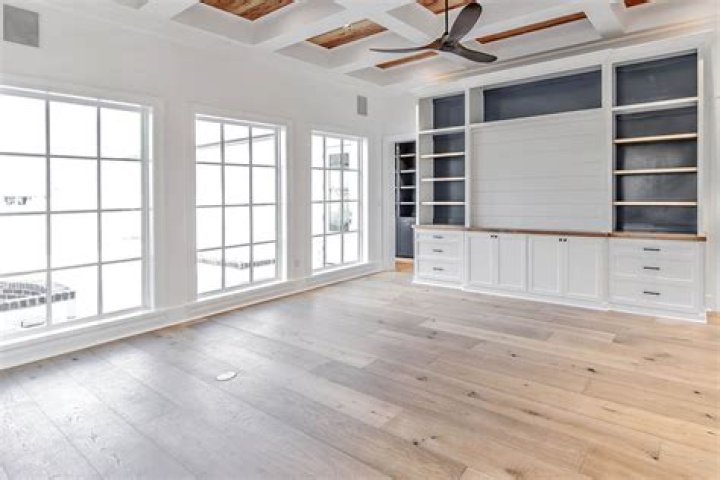 Can engineered hardwood get wet