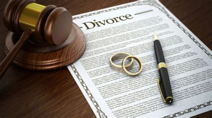 Can I file for divorce in Missouri without a lawyer?