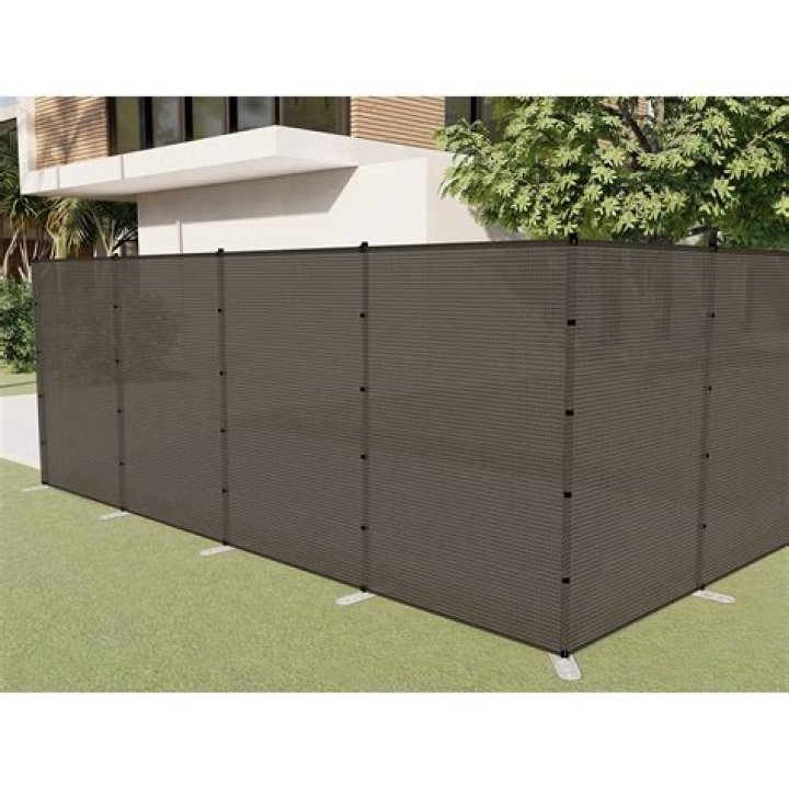 Can I put a privacy screen on my fence