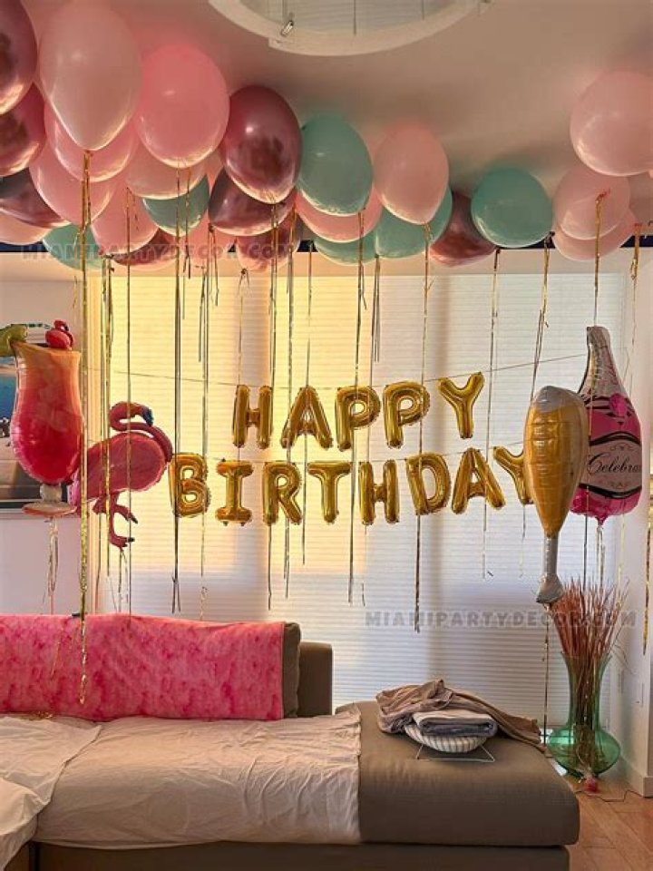Can we decorate Oyo rooms for birthday?