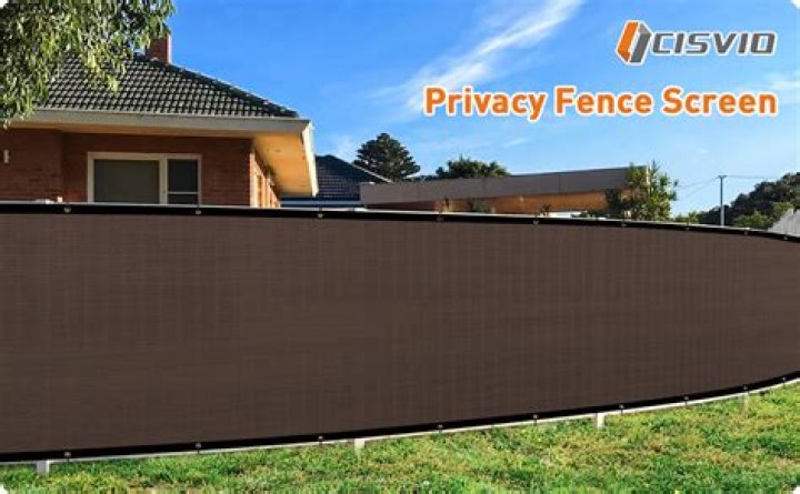 Can you cut privacy fence screen