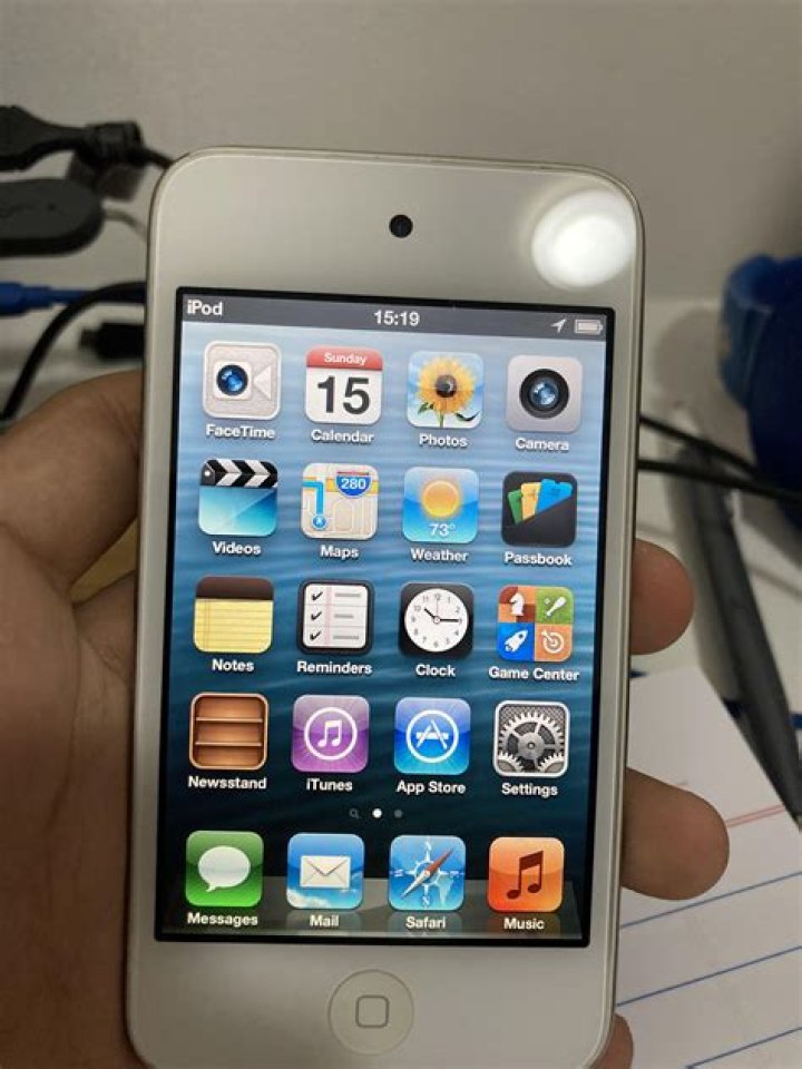 Can you get mobile data on iPod touch?