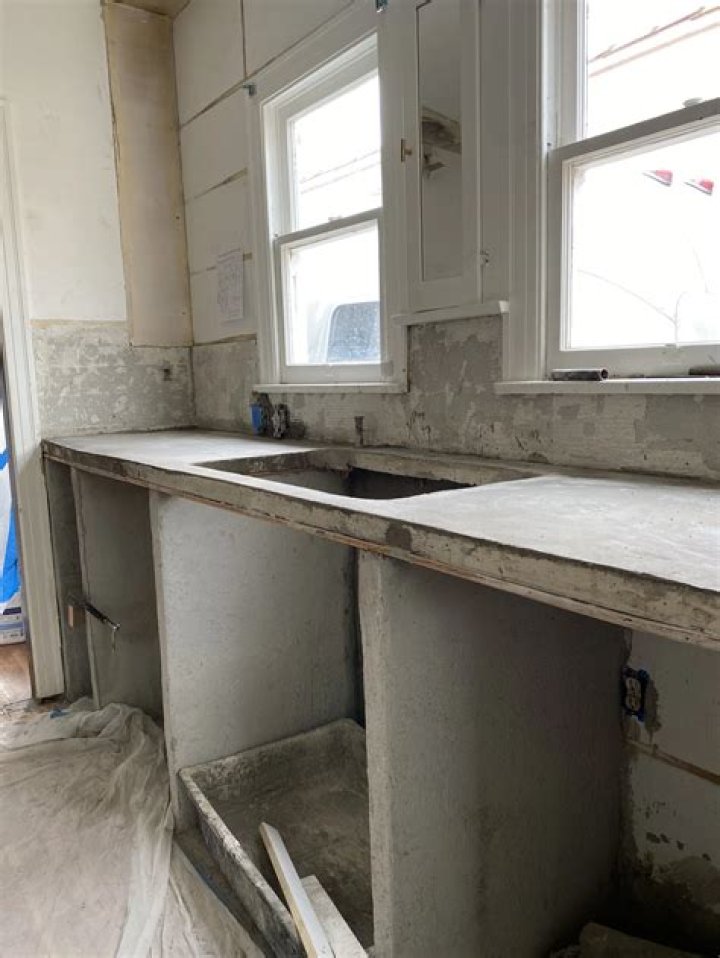 Can you put concrete over tile countertops?