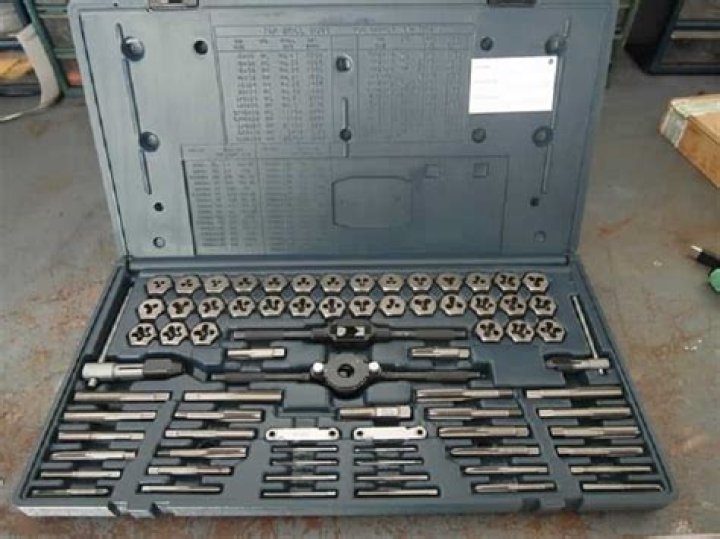 Can you use a metal tap and die set on wood?