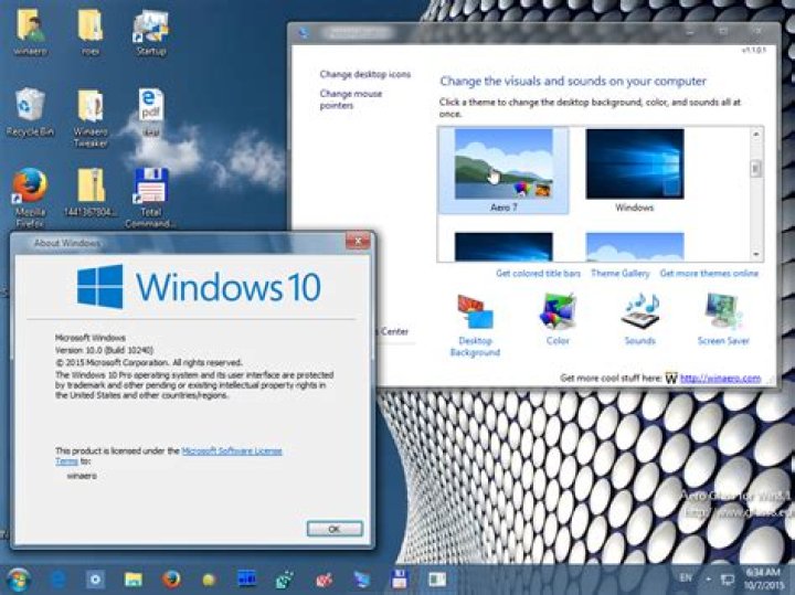 How do I change my Windows 7 theme to Windows 10?