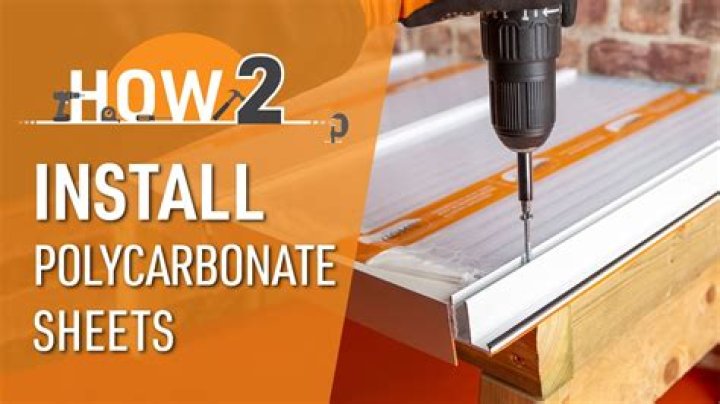 How do you cut polycarbonate sheets at home?