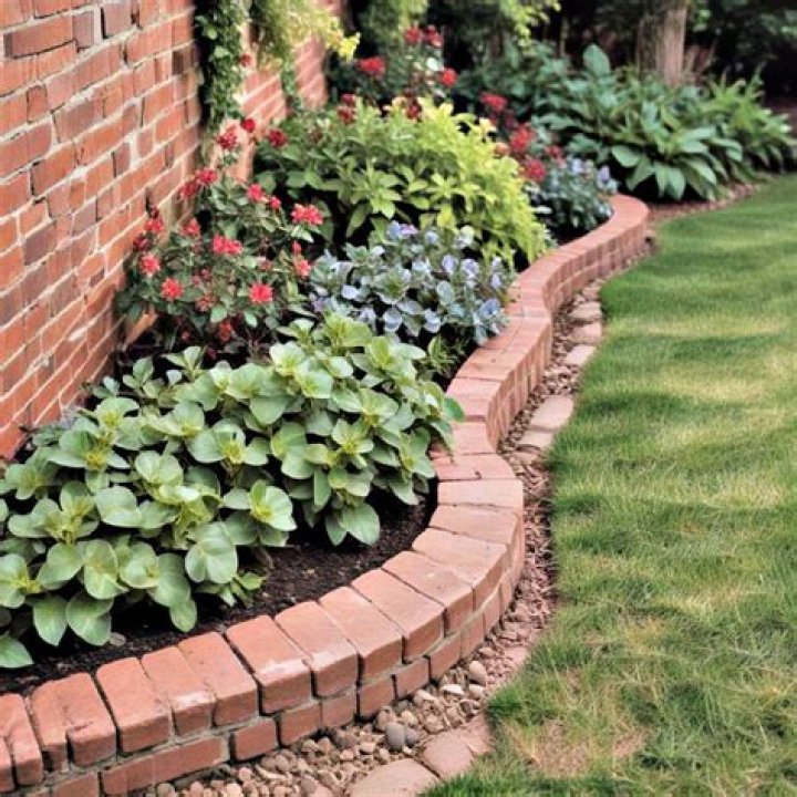 How do you install curved brick edging