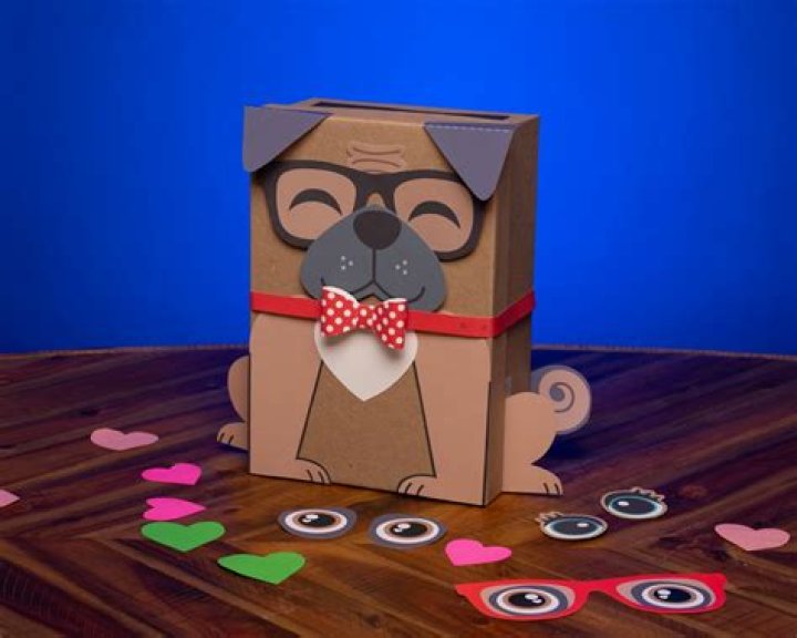 How do you make a dog Valentine box