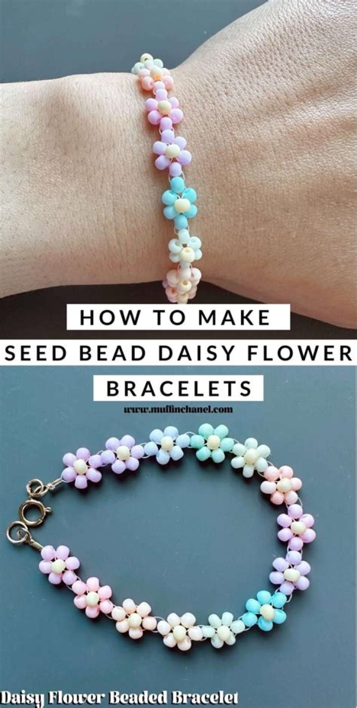How do you make a flower bracelet?