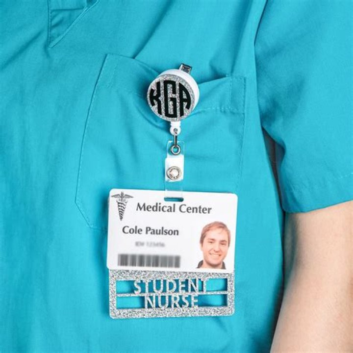 How do you make a name badge