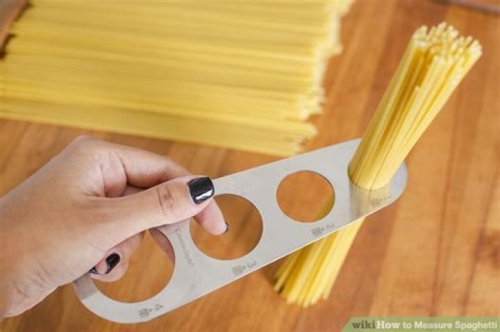 How do you measure spaghetti servings?