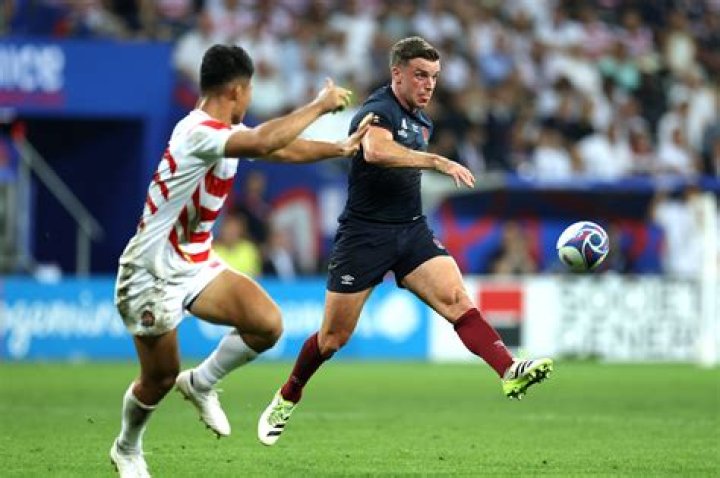 How do you place a kick in rugby?