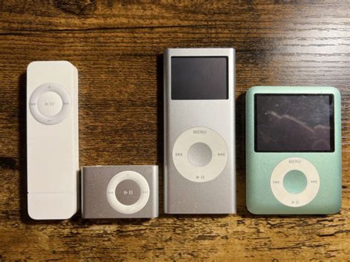 How do you reset an iPod Nano without a computer?