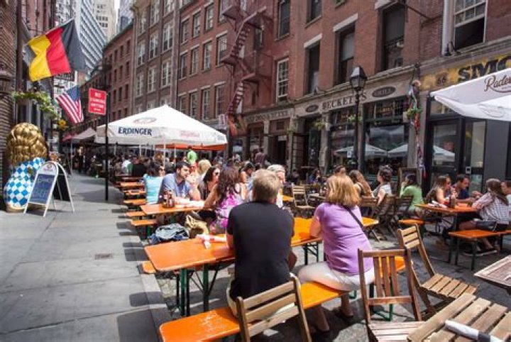 How do you tip in Michigan