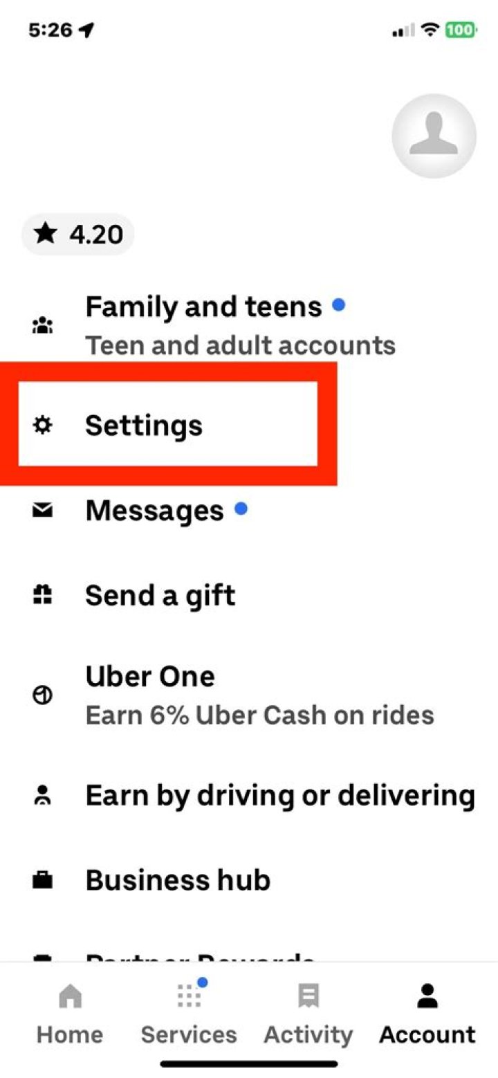 How do you turn off read on WhatsApp?