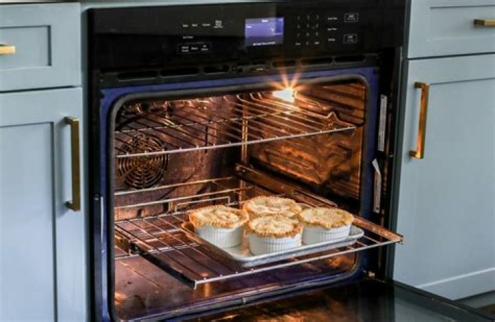 How do you turn off the fan in a convection oven