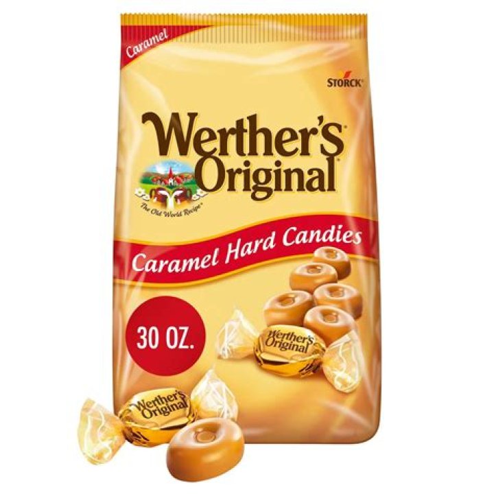 How does Werther die