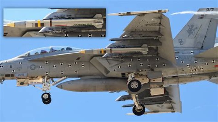 How far can an F 18 fly?