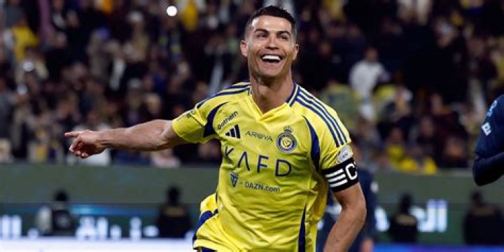 How fast does Ronaldo run in mph?