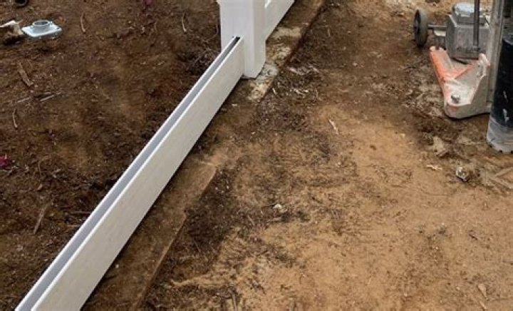 How many bags of concrete do I need for a vinyl fence post