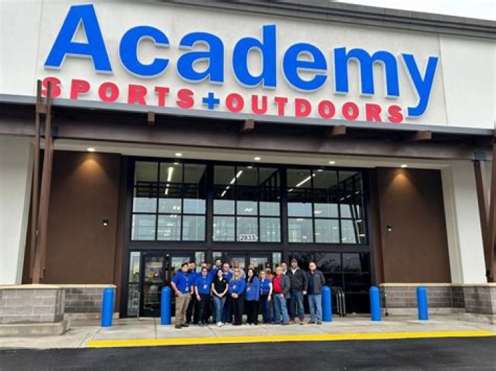 How many locations does Academy Sports have?