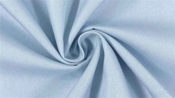 Is broadcloth fabric stretchy