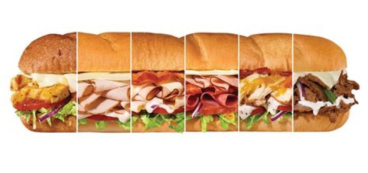 What are the sizes of Subway sandwiches?