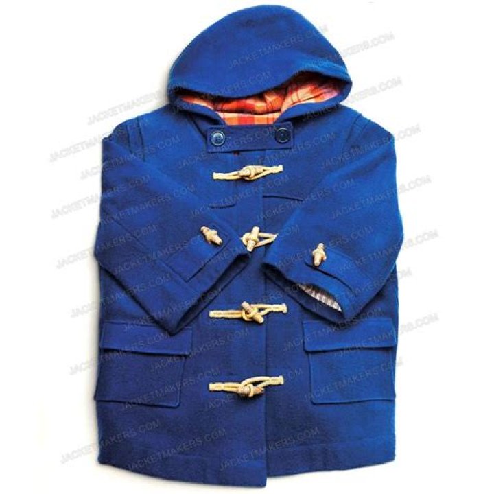 What color is Paddingtons coat