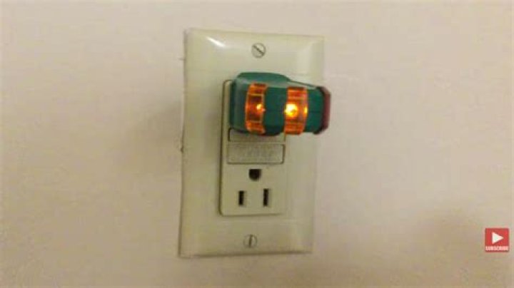 What does it mean if an outlet is buzzing