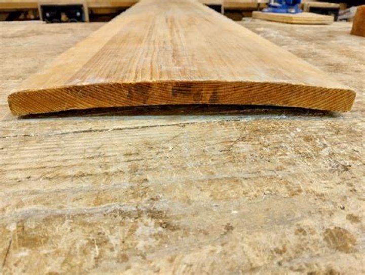 What is cupping in wood