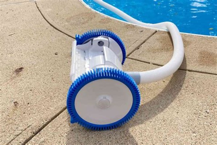 What is the best pool cleaner for above ground pools?