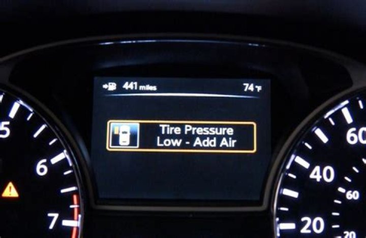 What is the tire pressure for Nissan Armada?