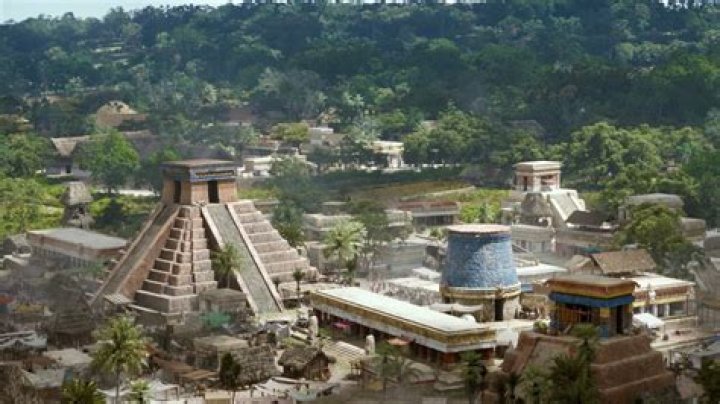 What was the largest Mayan city in the classical era