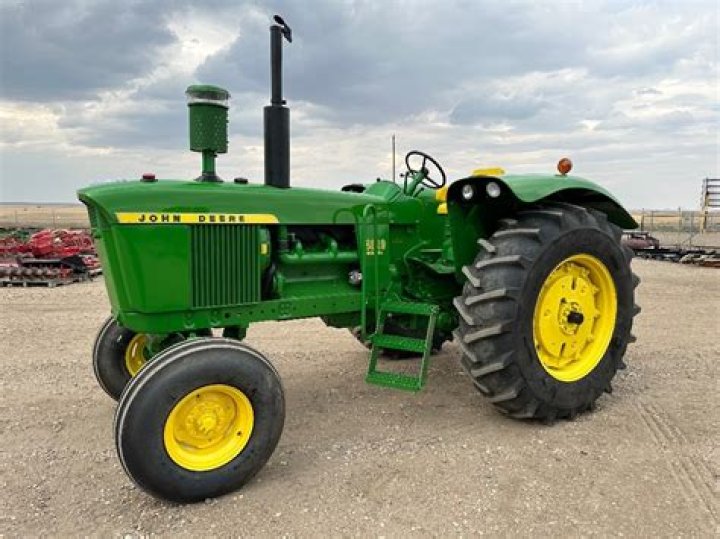 What year was the John Deere la125 made