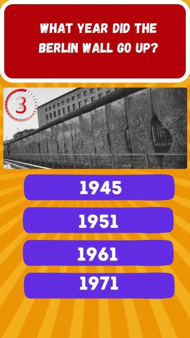 When did Berlin Wall go up