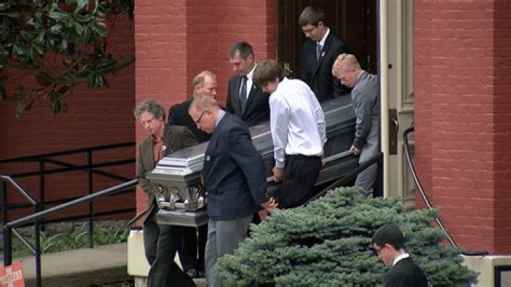 When did Kyle plush die