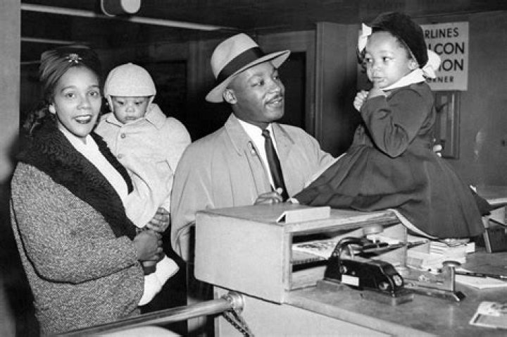 Where did Martin Luther King and his wife go to be a pastor after completing college