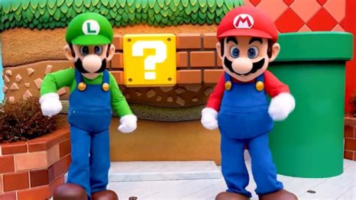 Where does Mario Batali live