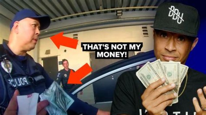 Who does Huck blame for stealing the money?
