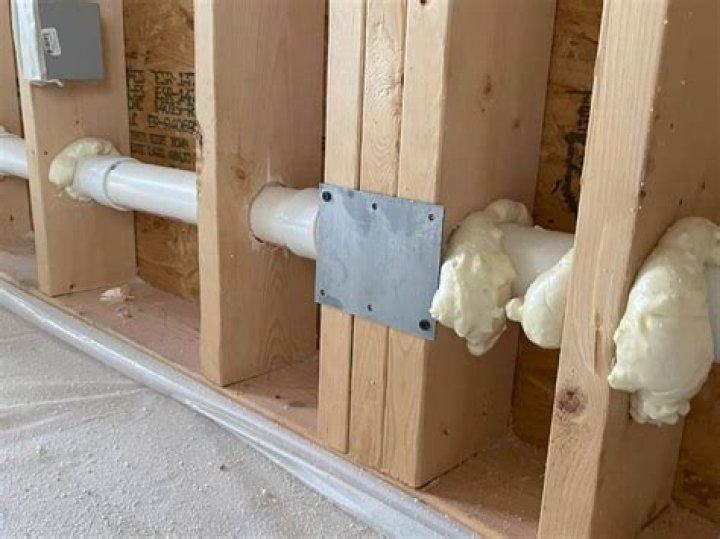 Will spray foam keep pipes from freezing?